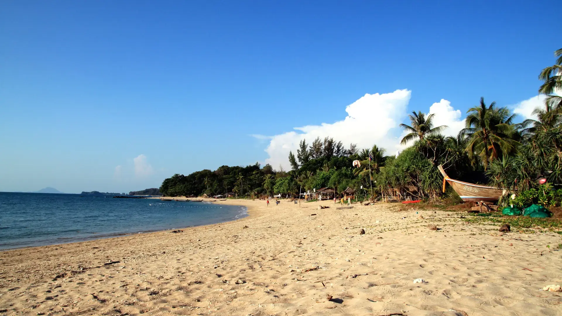 Sunny Relax Bay on Koh Lanta, illustrating the wider island rather than Bamboo Bay