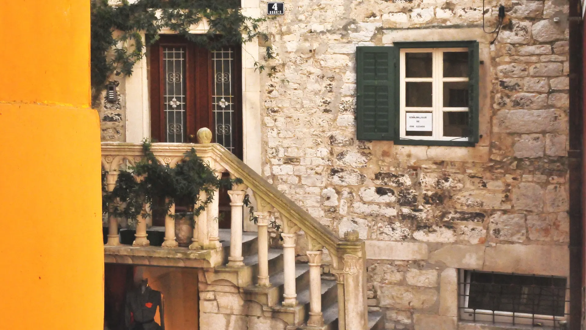 Stone steps and a doorway in Šibenik’s historic centre