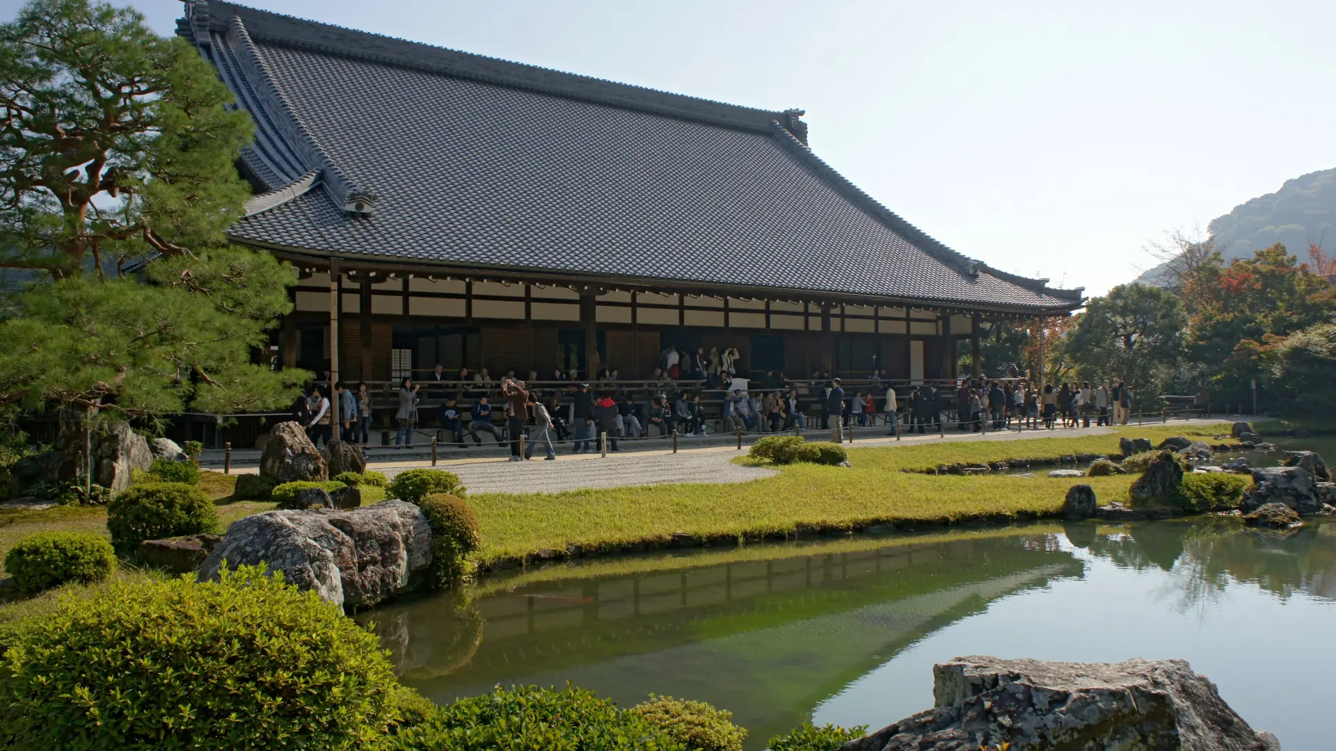 Tenryu-ji’s Hojo beside the Sogenchi garden pond in Kyoto.