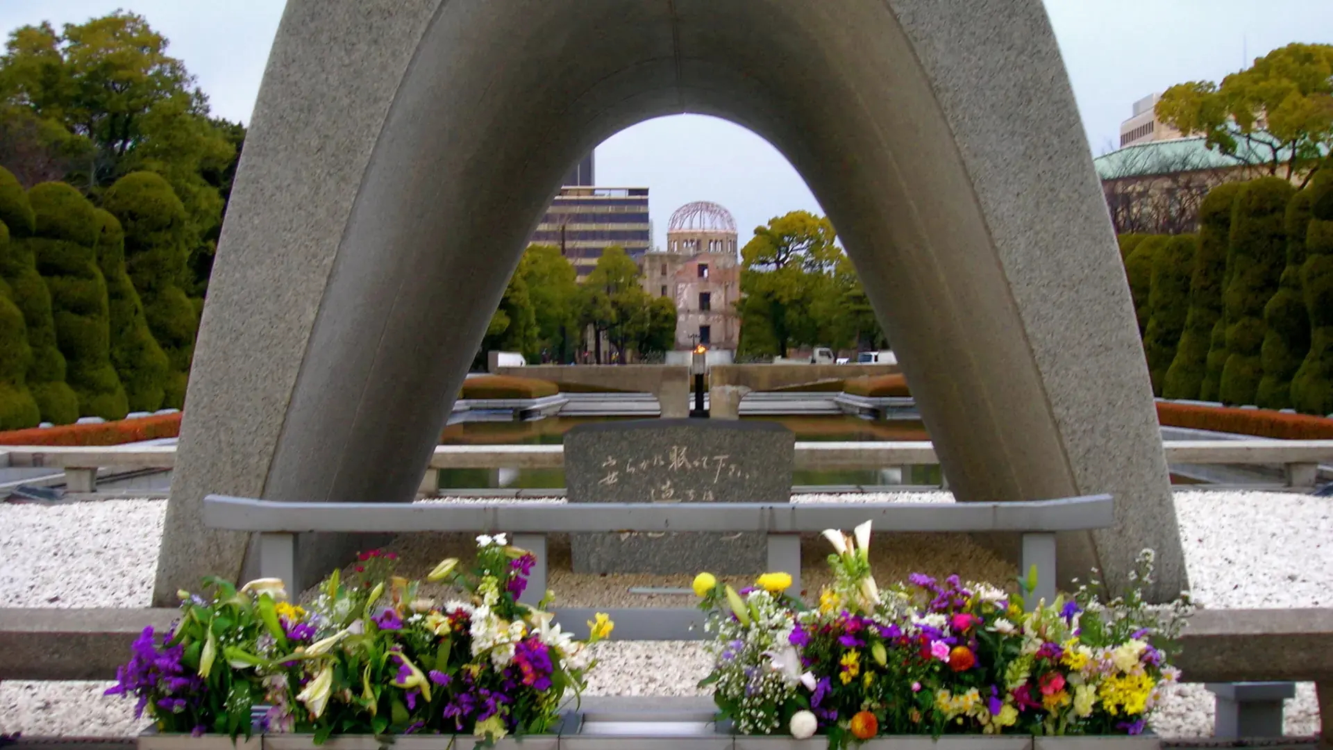 Peace Memorial Park, cenotaph and Atomic Bomb Dome aligned beneath clear sky