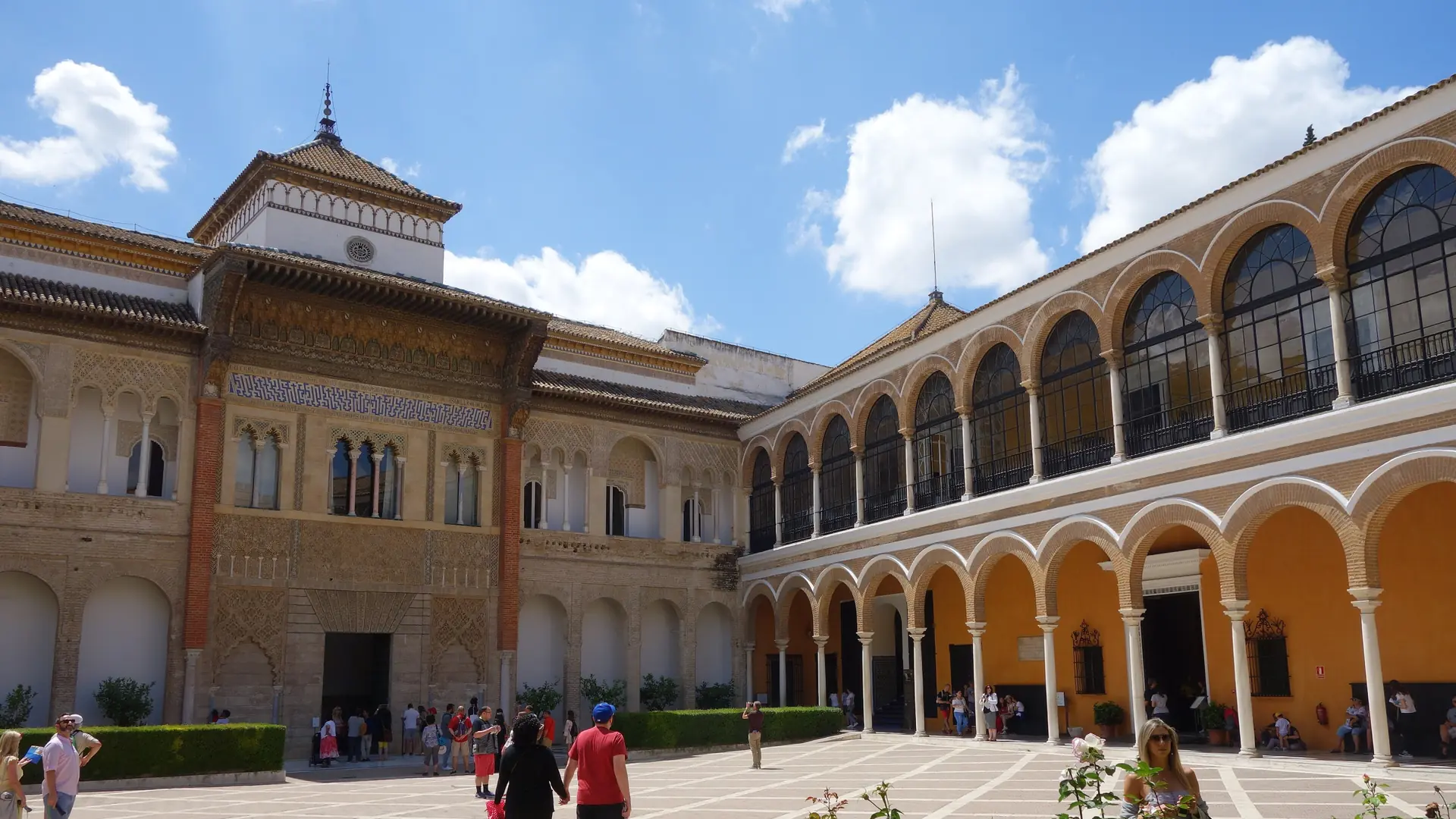 Palacio de Pedro I façade and arcades in the Alcázar’s Patio de la Montería