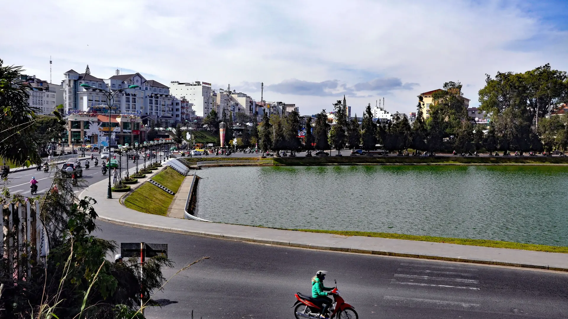 Xuan Huong Lake beneath a blue sky in central Da Lat