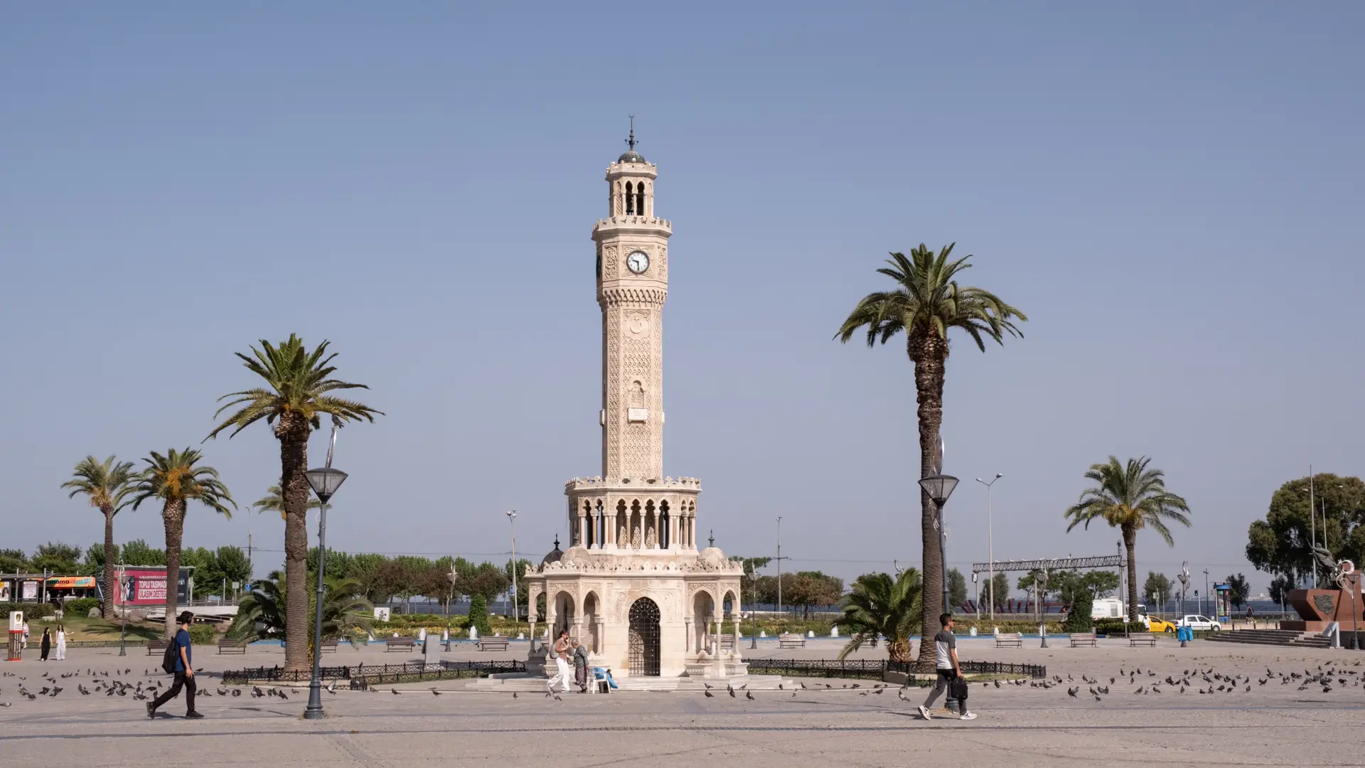 İzmir Clock Tower at Konak Square beside the sunny Aegean waterfront
